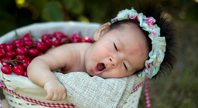 HÜSNA BEBEK BÖYLE DİKKAT ÇEKTİ