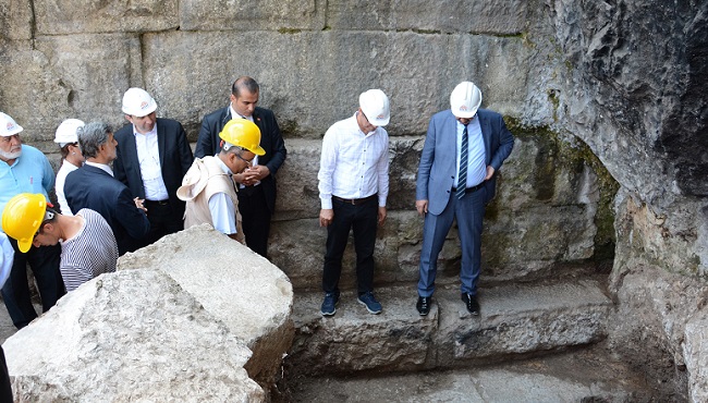 ÇORUM’DA BULUNAN HELENİSTİK DÖNEMİNE AİT ANTİK ÖRÜKAYA BARAJI'NIN GÜN YÜZÜNE ÇIKARILMASI İÇİN ARKEOLOJİK KAZI ÇALIŞMASI BAŞLATILDI. (BÜLENT ÖZKALELİ - MUHAMMED MUTTALİP YALÇIN/ÇORUM-İHA)