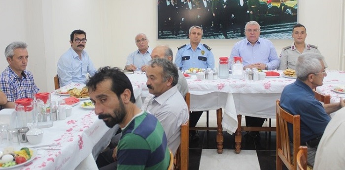 MUHTARLARIN SORUNLARINI DİNLEDİ