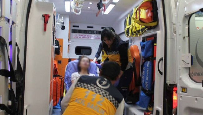 GENÇ KIZ İLAÇTAN ZEHİRLENDİ