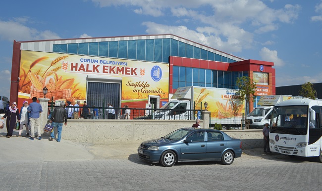 ÇORUM BELEDİYESİ TARAFINDAN KURULAN HALK EKMEK FABRİKASI ÖNÜMÜZDEKİ HAFTADAN İTİBAREN HİZMET VERMEYE BAŞLAYACAK. (MUHAMMED MUTTALİP YALÇIN/ÇORUM-İHA)