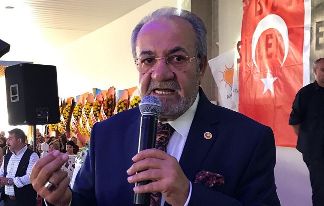 AK PARTİ ÇORUM MİLLETVEKİLİ VE TBMM İDARE AMİRİ SALİM USLU, “OTOYOLUN SUNGURLU’YA GİRİŞİNİN SAĞLANMASI İÇİN BURADAN SÖZ VERİYORUM” DEDİ. (SERKAN ŞANSEVER/ÇORUM-İHA)