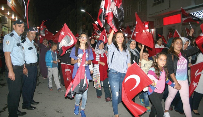 SUNGURLU’DA FENER ALAYI YÜRÜŞÜ