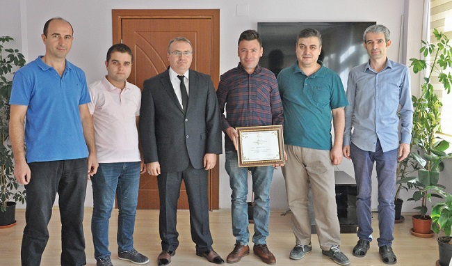 MİLLİ TARIM PROJESİ KAPSAMINDA DÜZENLENEN '2. YEREL TOHUM BULUŞMASI' KAPSAMINDA MEŞHUR ON DİLİM KAVUNU İLE ETKİNLİĞE KATILAN SUNGURLULU ÇİFTÇİYE, GIDA, TARIM VE HAYVANCILIK BAKANLIĞI TARAFINDAN TEŞEKKÜR BELGESİ GÖNDERİLDİ. (SERKAN ŞANSEVER/ÇORUM-İHA)