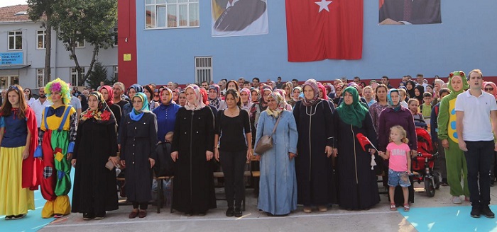 SAKARYA'DA 2017-2018 EĞİTİM ÖĞRETİM DÖNEMİNDE SAKARYA’DA 716 OKULDA 180 BİN 466 ÖĞRENCİ DERS BAŞI YAPTI. (İHA/SAKARYA-İHA)