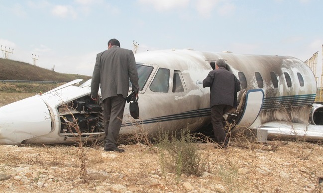 ULAŞTIRMA BAKANLIĞI KAZA ARAŞTIRMA İNCELEME KURULU EKİBİ, ATATÜRK HAVALİMANI’NDA YAŞANAN UÇAK KAZASININ ARDINDAN OLAY YERİNE GELEREK İNCELEMELERDE BULUNDU. (FERHAT YASAK/İSTANBUL-İHA)