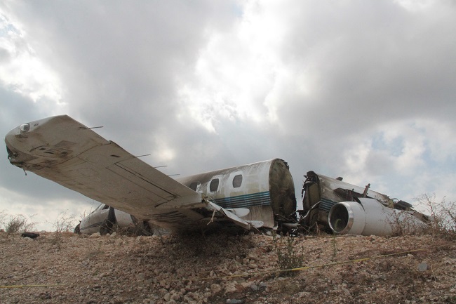 ULAŞTIRMA BAKANLIĞI KAZA ARAŞTIRMA İNCELEME KURULU EKİBİ, ATATÜRK HAVALİMANI’NDA YAŞANAN UÇAK KAZASININ ARDINDAN OLAY YERİNE GELEREK İNCELEMELERDE BULUNDU. (FERHAT YASAK/İSTANBUL-İHA)