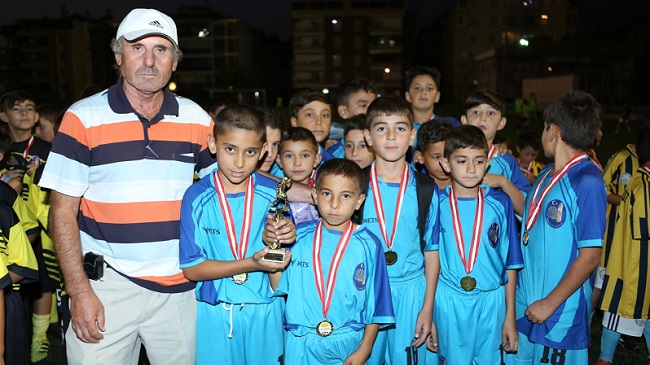EN MİNİKLER FUTBOL TURNUVASI