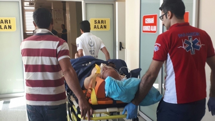PEKMEZ KAZANINA DÜŞEREK YANDI