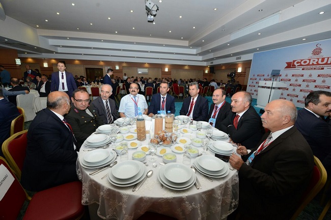 BAŞBAKAN BİNALİ YILDIRIM, ÇORUM’DA KANAAT ÖNDERLERİ VE SİVİL TOPLUM KURULUŞLARININ TEMSİLCİLERİYLE BİR ARAYA GELDİ. (İSMAİL KABAKDERE - MUHAMMED MUTTALİP YALÇIN/ÇORUM-İHA)