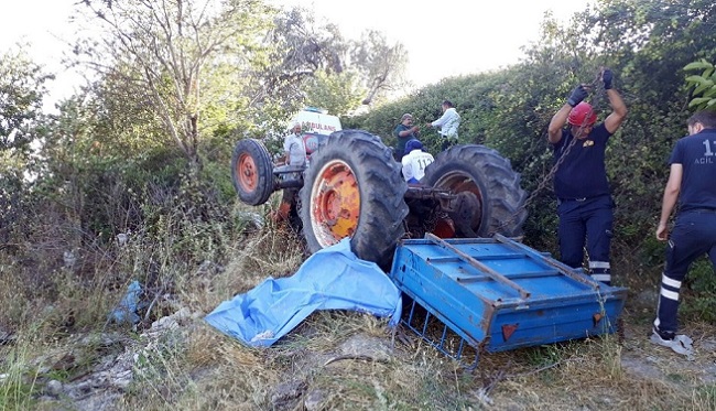 TRAKTÖR DERE YATAĞINA UÇTU