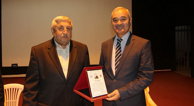 MÜFTÜLÜKTEN KARATAŞ’A PLAKET