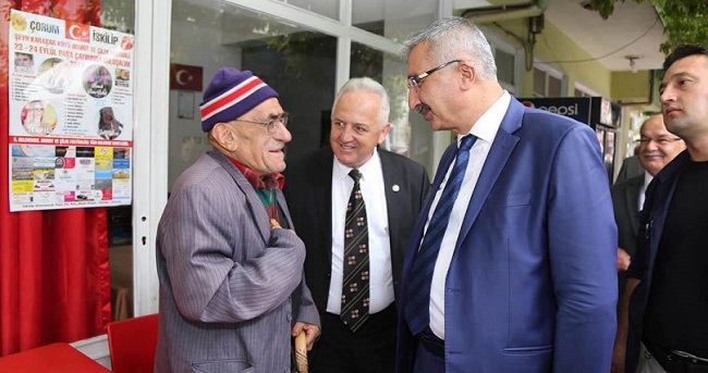 VALİ OĞUZLAR’DA SORUN DİNLEDİ