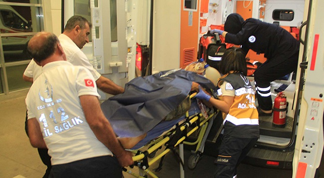 TALİHSİZ KAZADA AĞIR YARALANDI