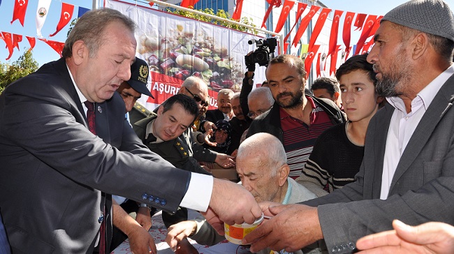 BELEDİYE’DEN KARDEŞLİK AŞURESİ