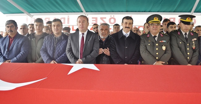 BAŞKAN SON YOLCULUĞUNA UĞURLANDI