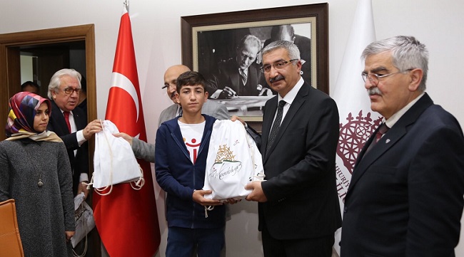 İÇİŞLERİ BAKANLIĞI’NIN "BİZ ANADOLUYUZ" PROJESİ KAPSAMINDA MARDİNLİ ÖĞRENCİLER ÇORUM’A GELDİ. (MUHAMMED MUTTALİP YALÇIN/ÇORUM-İHA)
