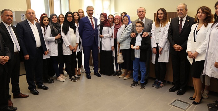 SİNPAŞ GRUBU YÖNETİM KURULU BAŞKANI AVNİ ÇELİK’İN MEMLEKETİ OLAN ÇORUM’UN ALACA İLÇESİNE YAPTIRDIĞI VE KENDİ ADINI TAŞIYAN AVNİ ÇELİK MESLEK YÜKSEKOKULU HİZMETE AÇILDI. (MUHAMMED MUTTALİP YALÇIN/ÇORUM-İHA)