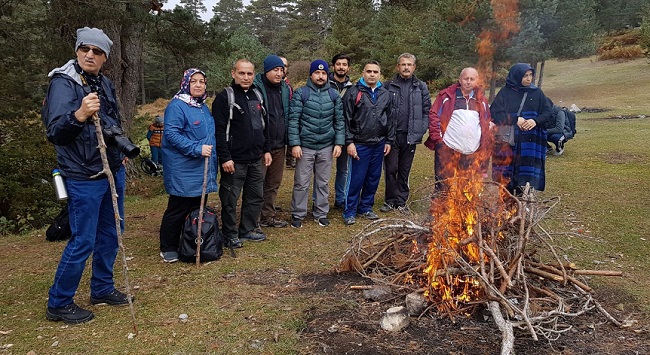 DOĞADA YÜRÜMEYİ SEVİYORUZ