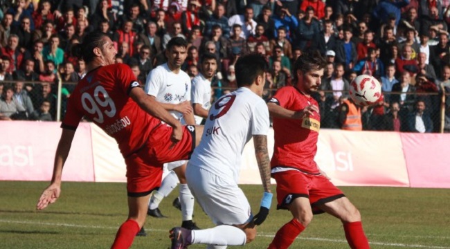 CORUM BELEDIYESPOR - TRABZSONSPOR MACI. FOTO: MURAT SANDIKCI-CORUM-DHA