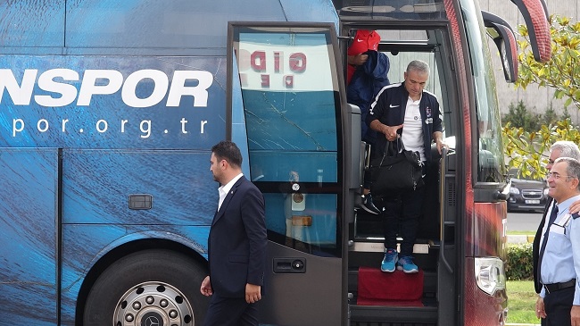 ZİRAAT TÜRKİYE KUPASI 4. TURU’NDA YARIN DEPLASMANDA ÇORUM BELEDİYESPOR İLE KARŞILAŞACAK OLAN TRABZONSPOR, ÇORUM’A GİTTİ. (GÖKMEN ŞAHİN/TRABZON-İHA)