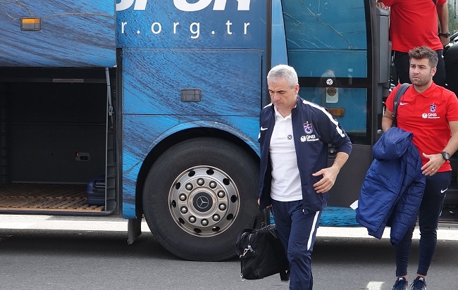 ZİRAAT TÜRKİYE KUPASI 4. TURU’NDA YARIN DEPLASMANDA ÇORUM BELEDİYESPOR İLE KARŞILAŞACAK OLAN TRABZONSPOR, ÇORUM’A GİTTİ. (GÖKMEN ŞAHİN/TRABZON-İHA)