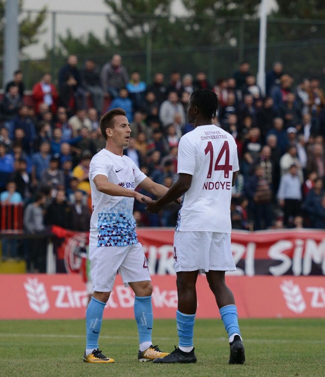 ZİRAAT TÜRKİYE KUPASI 4. TUR MAÇINDA TRABZONSPOR, DEPLASMANDA KARŞILAŞTIĞI ÇORUM BELEDİYESPOR'U 6-0 MAĞLUP EDEREK BİR ÜST TURA YÜKSELDİ. (MUHAMMED MUTTALİP YALÇIN/ÇORUM-İHA)