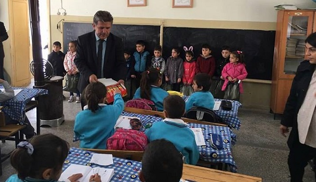 DUYARLI ÖĞRETMENİN ÖRNEK DAVRANIŞI