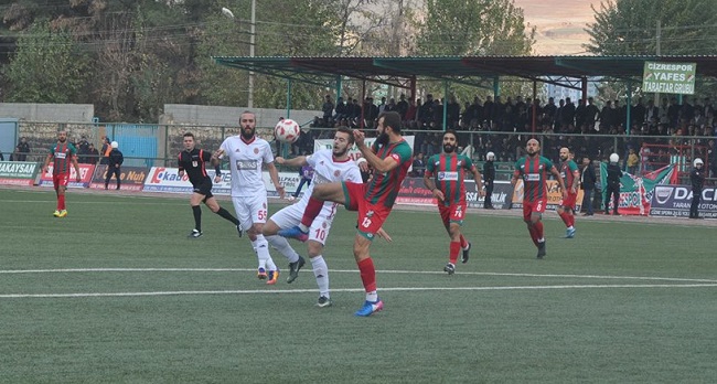 GÜZEL FUTBOLU FARKLA TAÇLANDIRDIK