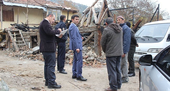 EVİ YANAN KÖYLÜYE DESTEK SÖZÜ