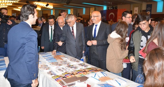 ÜNİVERSİTE TANITIM GÜNLERİ BAŞLADI