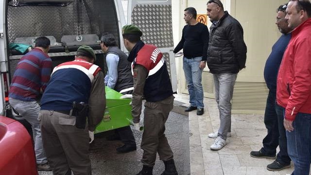 YATAK ODASINDA ÖLÜ BULUNDU