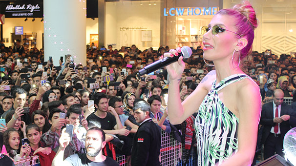 AHL PARK’A ZİYARETÇİ AKINI VAR