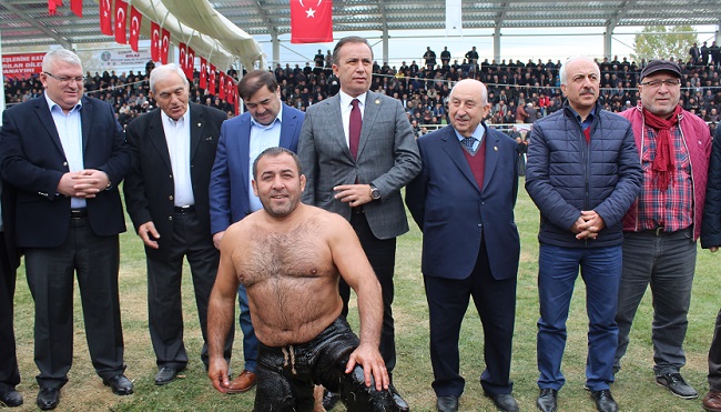 KARGI GÜREŞLERİ KIRKPINAR’I ARATMADI
