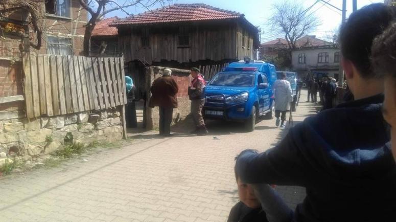 EVİNİN BALKONUNDAN DÜŞEREK ÖLDÜ