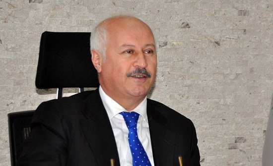 ÇORUMLU VALİ BABASINI KAYBETTİ