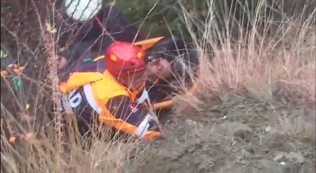 SIKIŞAN SÜRÜCÜYÜ AFAD KURTARDI