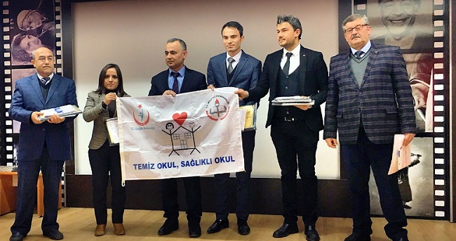 KARGI’DA 5 OKULA TEMİZLİK ÖDÜLÜ