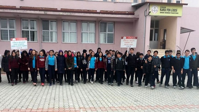 ÖĞRENCİLER SAĞLIK İÇİN YÜRÜDÜ