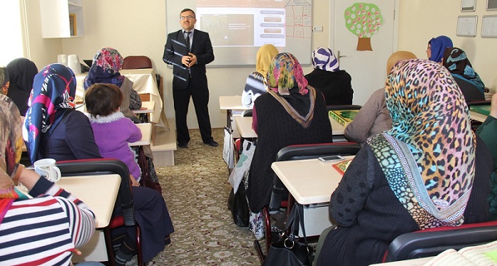 AİLE EĞİTİMLERİ DEVAM EDİYOR
