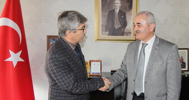 BAŞKAN’A EĞİTİME DESTEK TEŞEKKÜRÜ