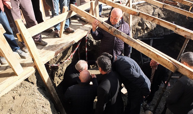 TARİHİ YAPI MEZAR ODASI ÇIKTI