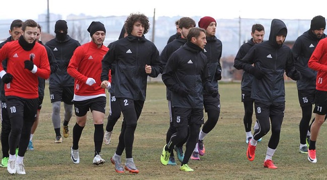 BELEDİYESPOR TEPECİK’E BİLENİYOR