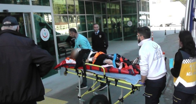BAYILIP DÜŞERKEN KAFASINI VURDU
