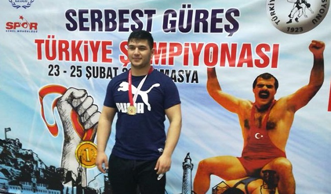 ÇORUMLU GÜREŞÇİLERDEN BÜYÜK BAŞARI