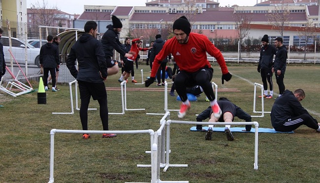 TAKTİK VE KONDİSYON ÇALIŞTILAR