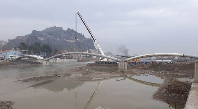 ASMA KÖPRÜNÜN YAPIMI DEVAM EDİYOR