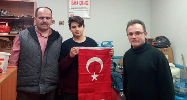 ÜLKÜ OCAKLARINDAN BAYRAKLI DESTEK
