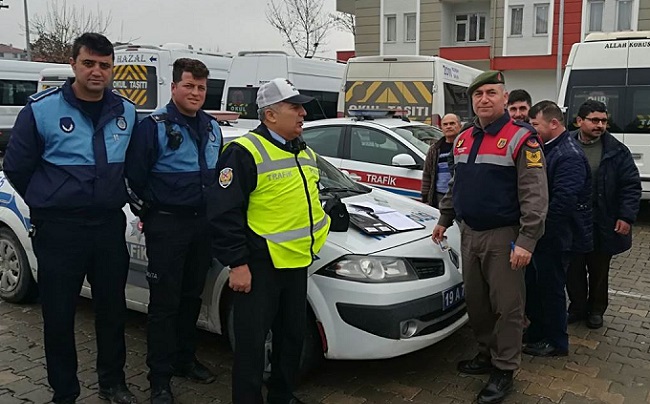 OKUL SERVİS ARAÇLARI DENETLENDİ