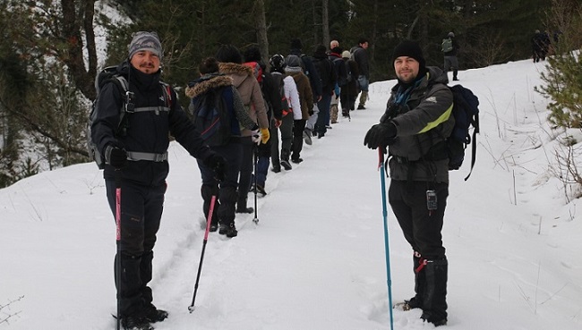 DOĞA SEVENLERDEN KAR YÜRÜYÜŞÜ